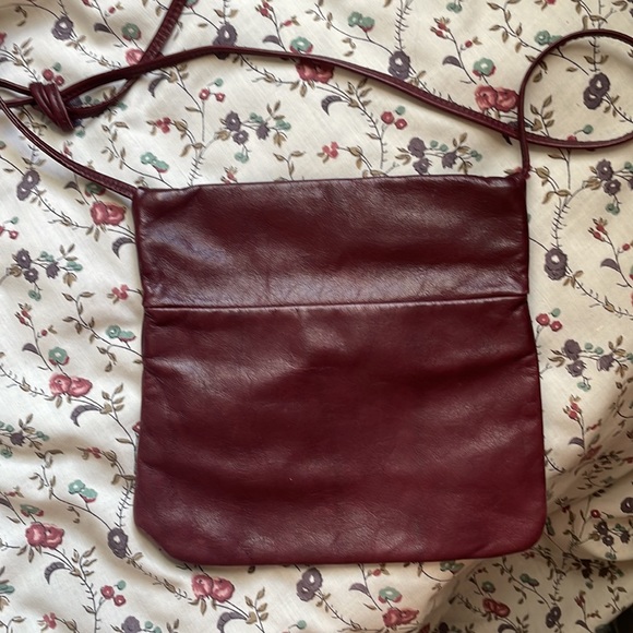 Vintage Maroon Leather Cross Body Purse - Picture 4 of 5